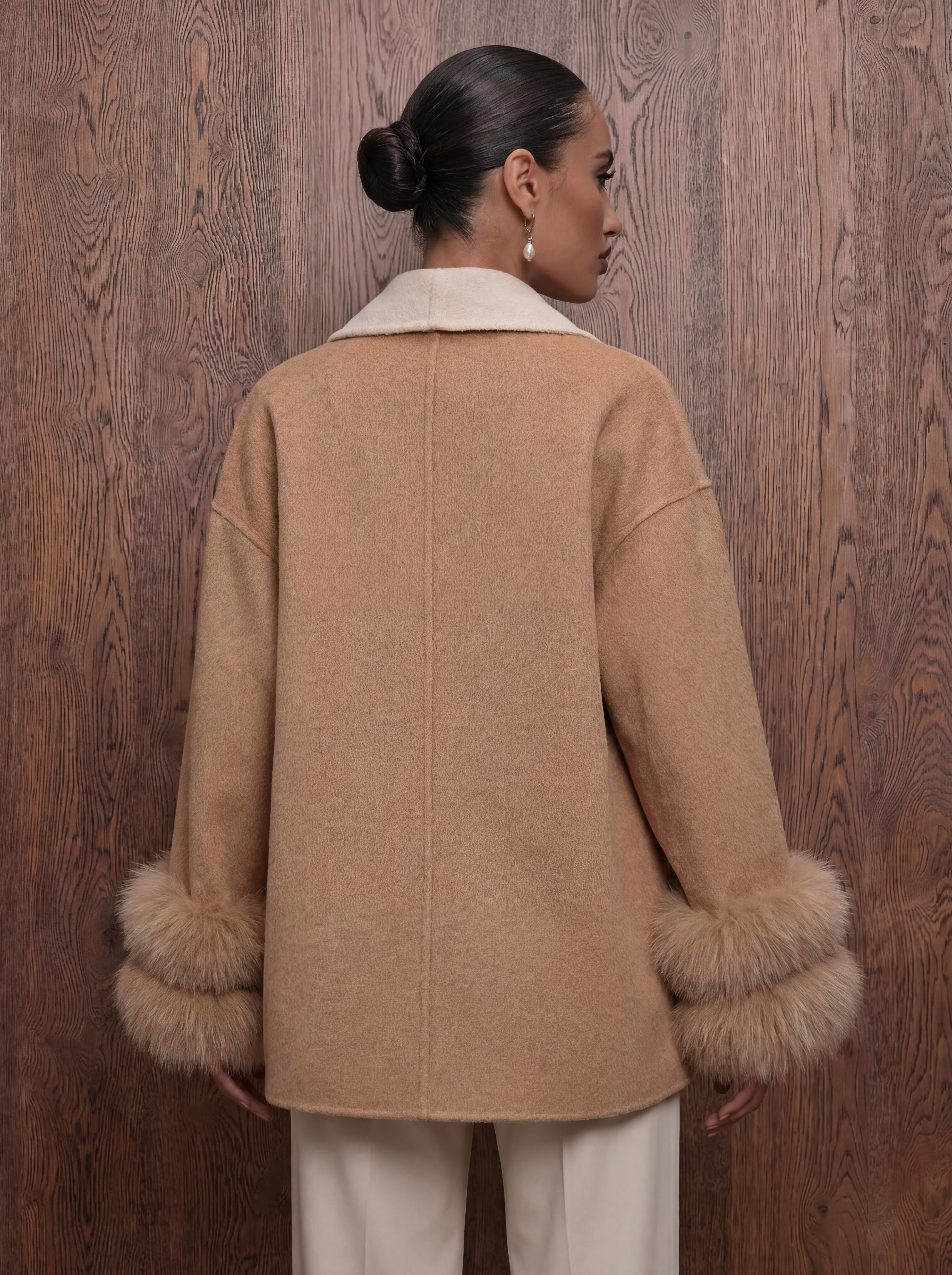 The Kalmar - Kaschmirmantel mit Pelzbesatz aus VIntage Pelz