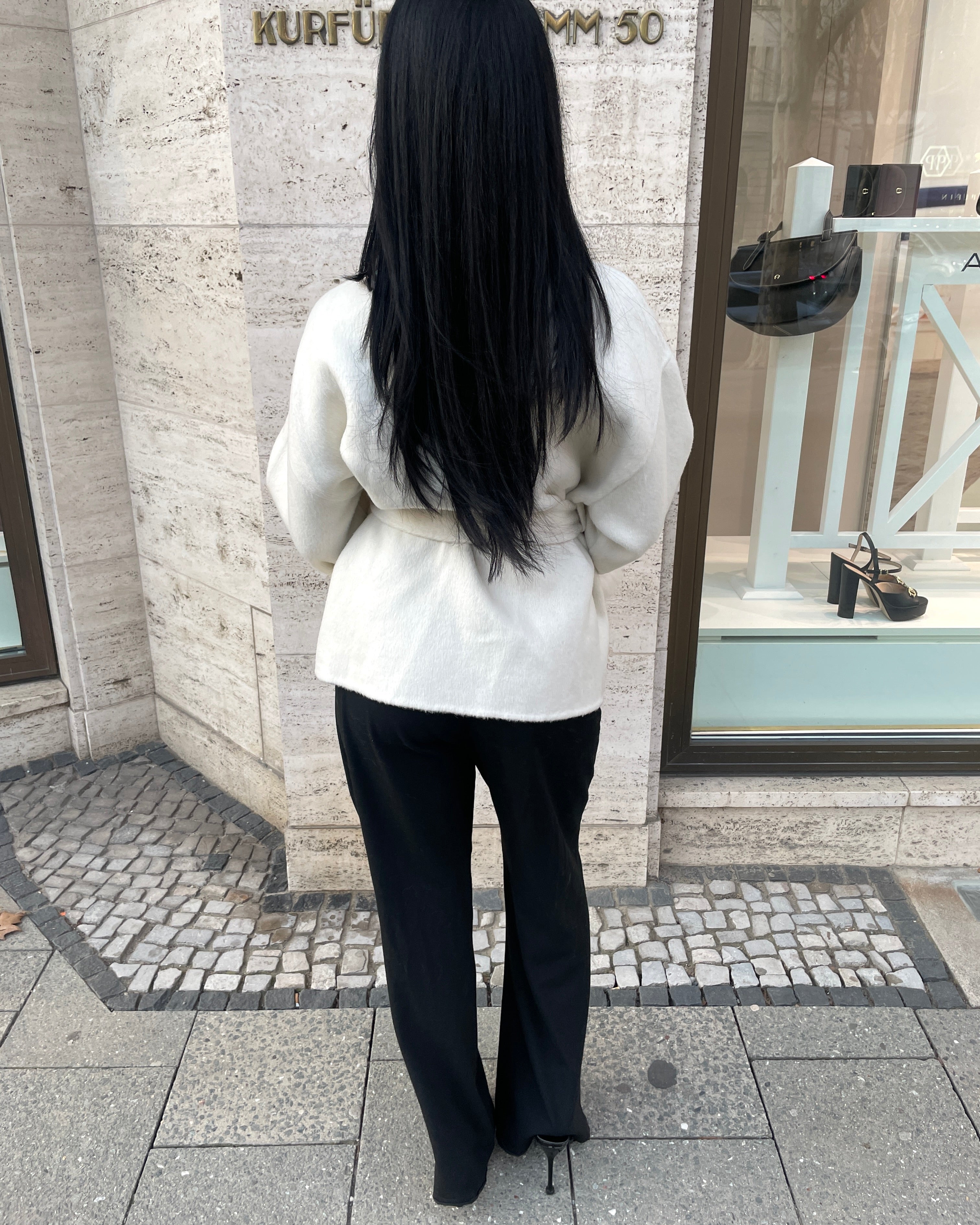 Kurzer Wollmantel mit Fellärmel - THE BERGEN SNOW creme white