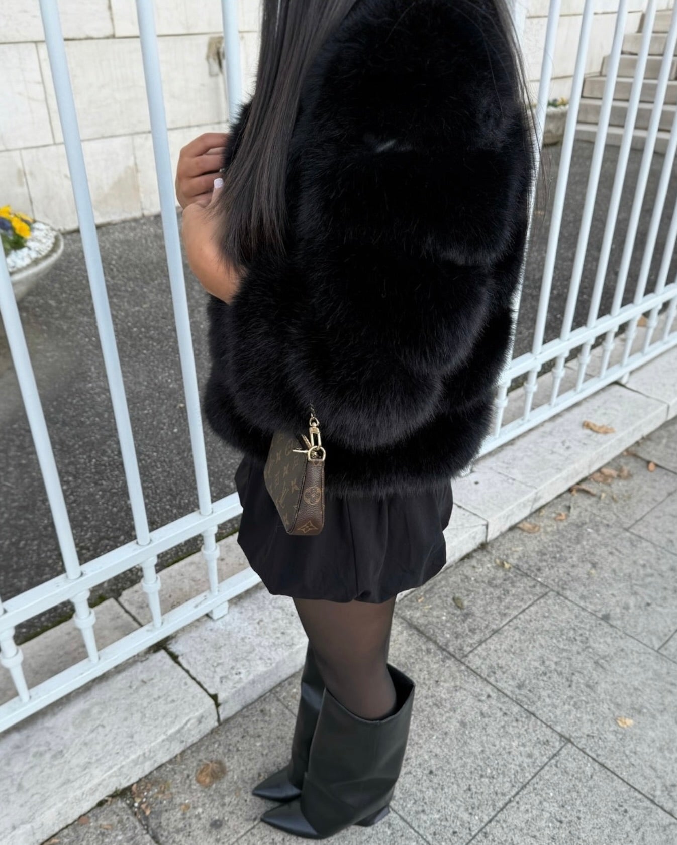 Fur coat faux fur black short