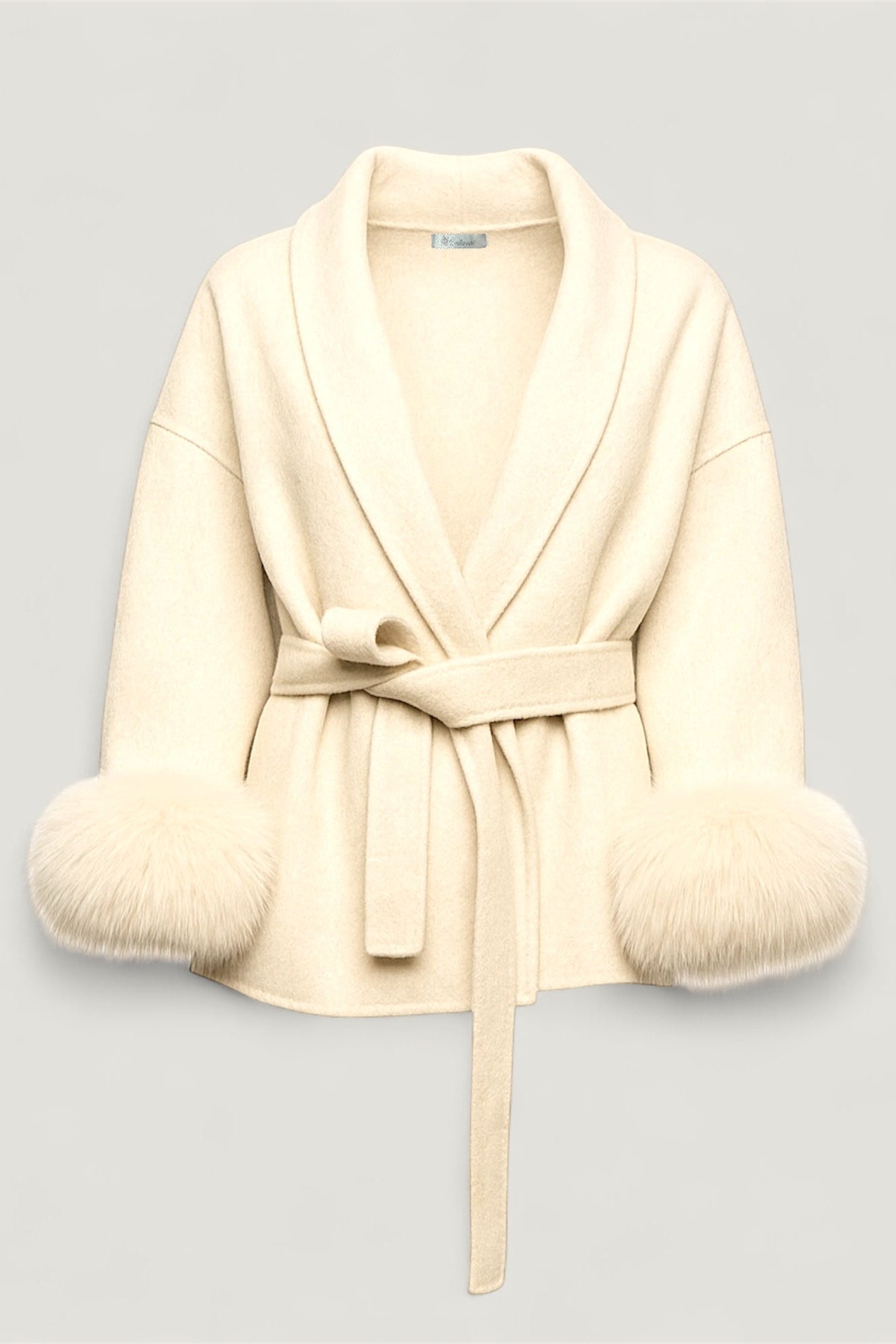 Kurzer Wollmantel mit Fellärmel - THE BERGEN SNOW creme white