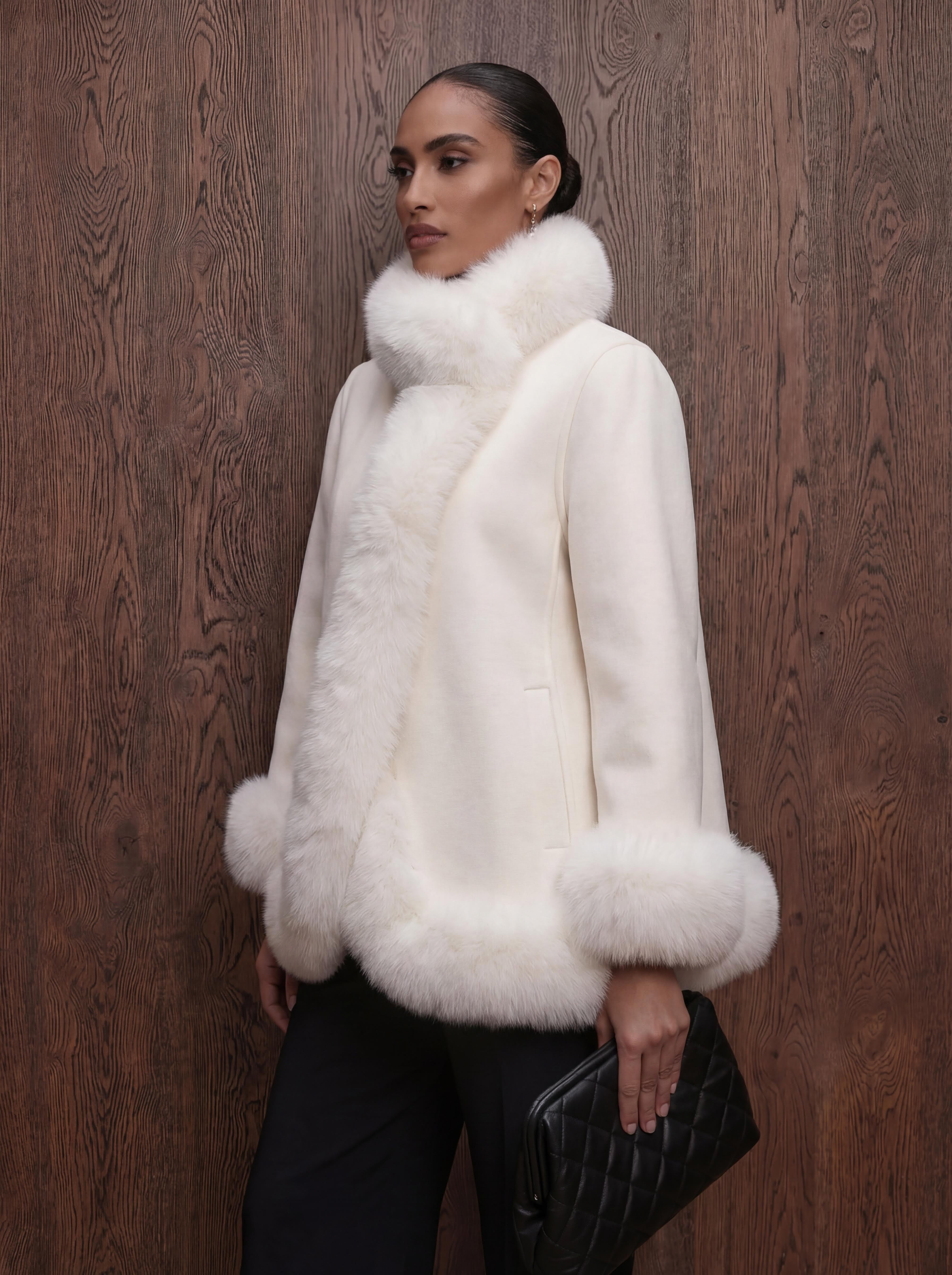 The Malmö - Mantel aus Kaschmir mit Vintage Pelz