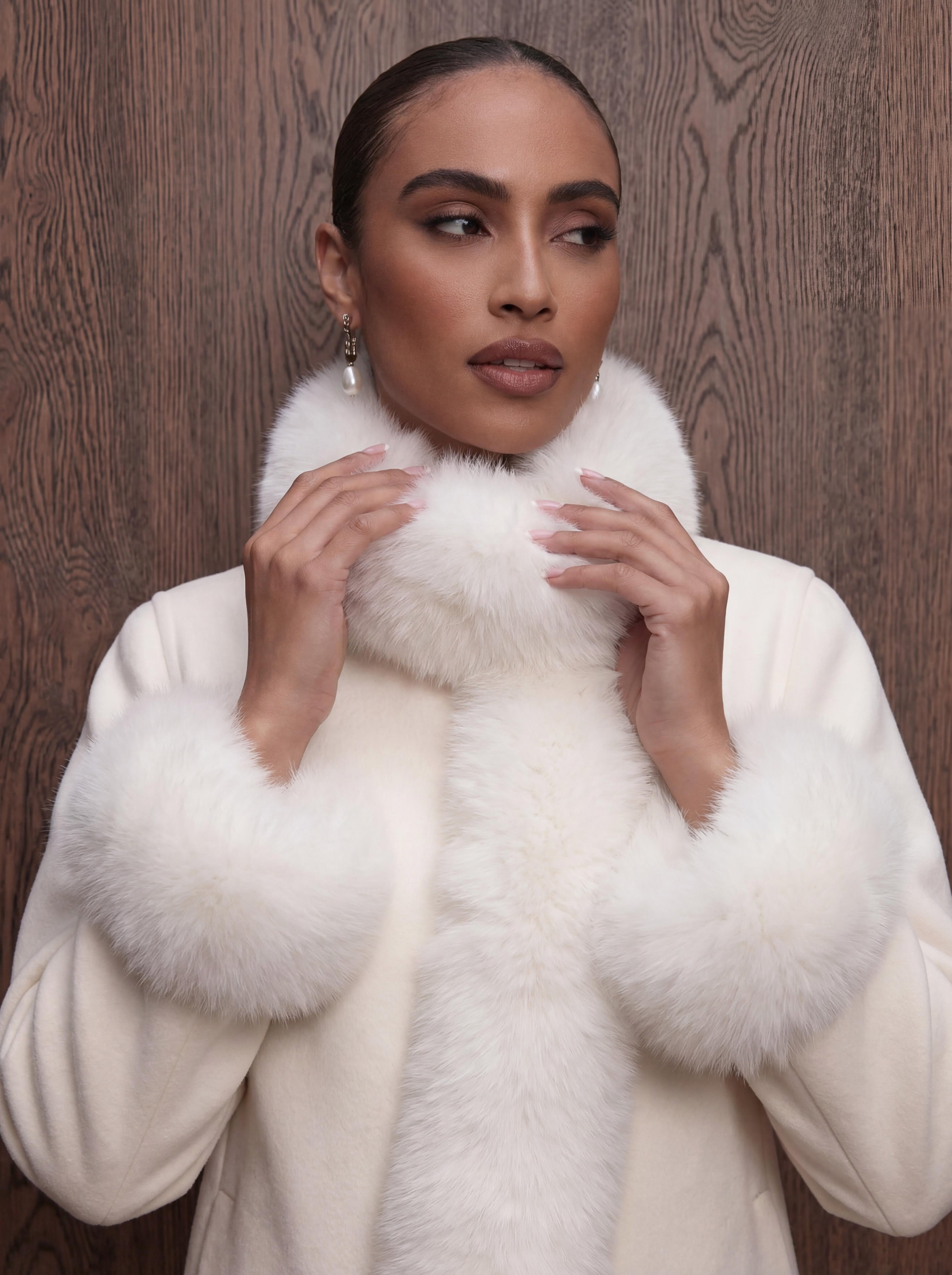 The Malmö - Mantel aus Kaschmir mit Vintage Pelz