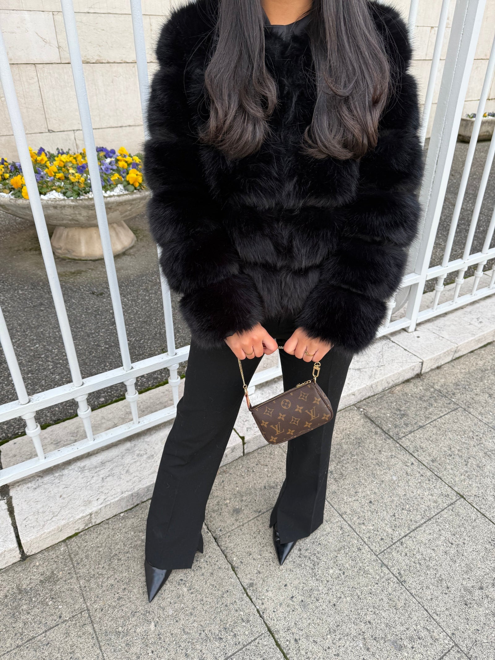 Pelzmantel Faux Fur Schwarz Lang
