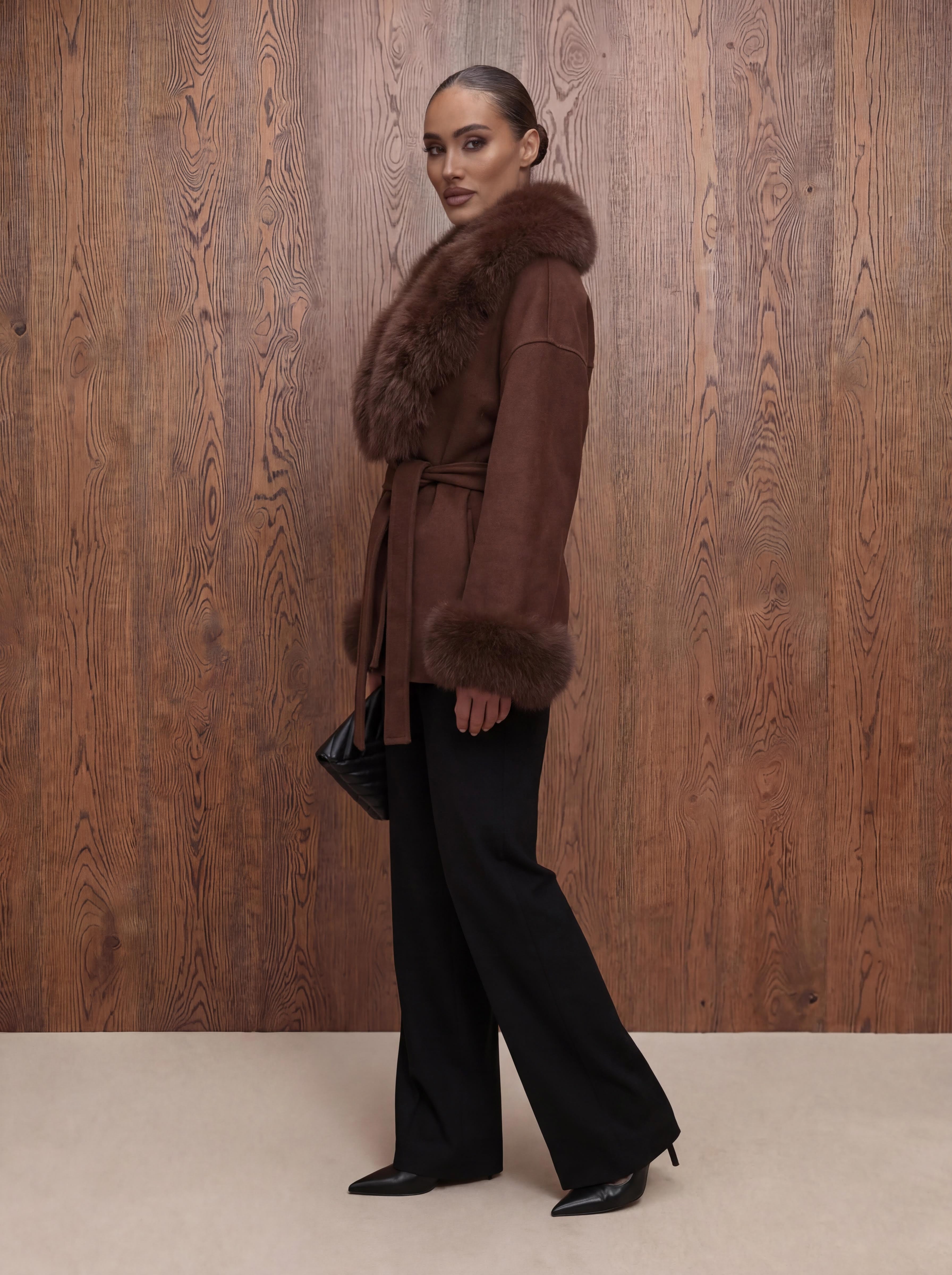 The ODESSA - Mocha Kaschmirmantel mit Pelzkragen aus vintage Pelz