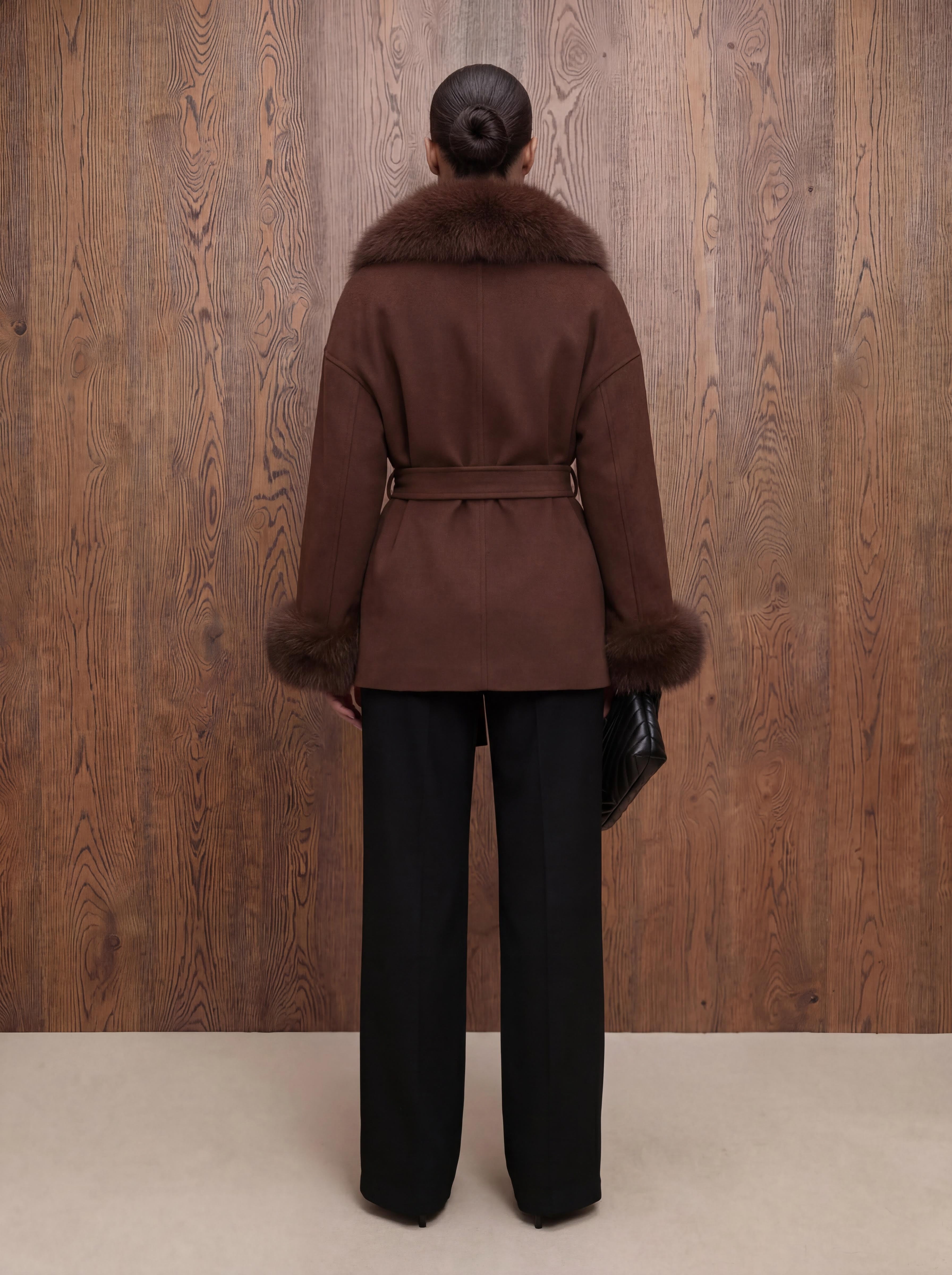 The ODESSA - Mocha Kaschmirmantel mit Pelzkragen aus vintage Pelz