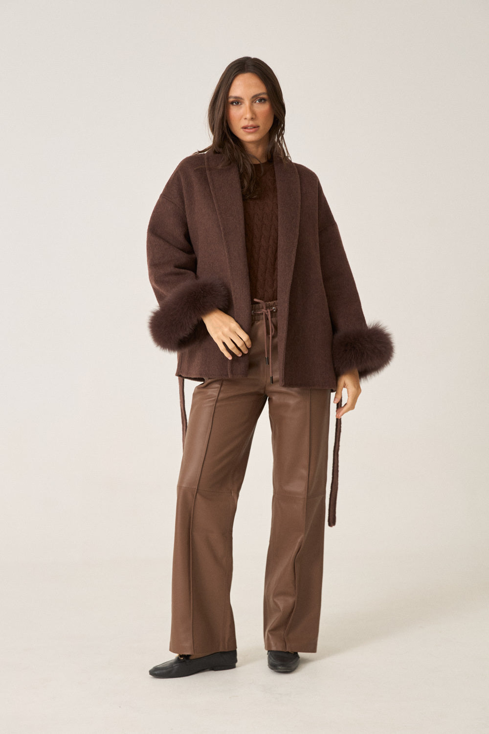 Kurzer Wollmantel mit Fellärmel -  THE LUND ESPRESSO Espresso Brown