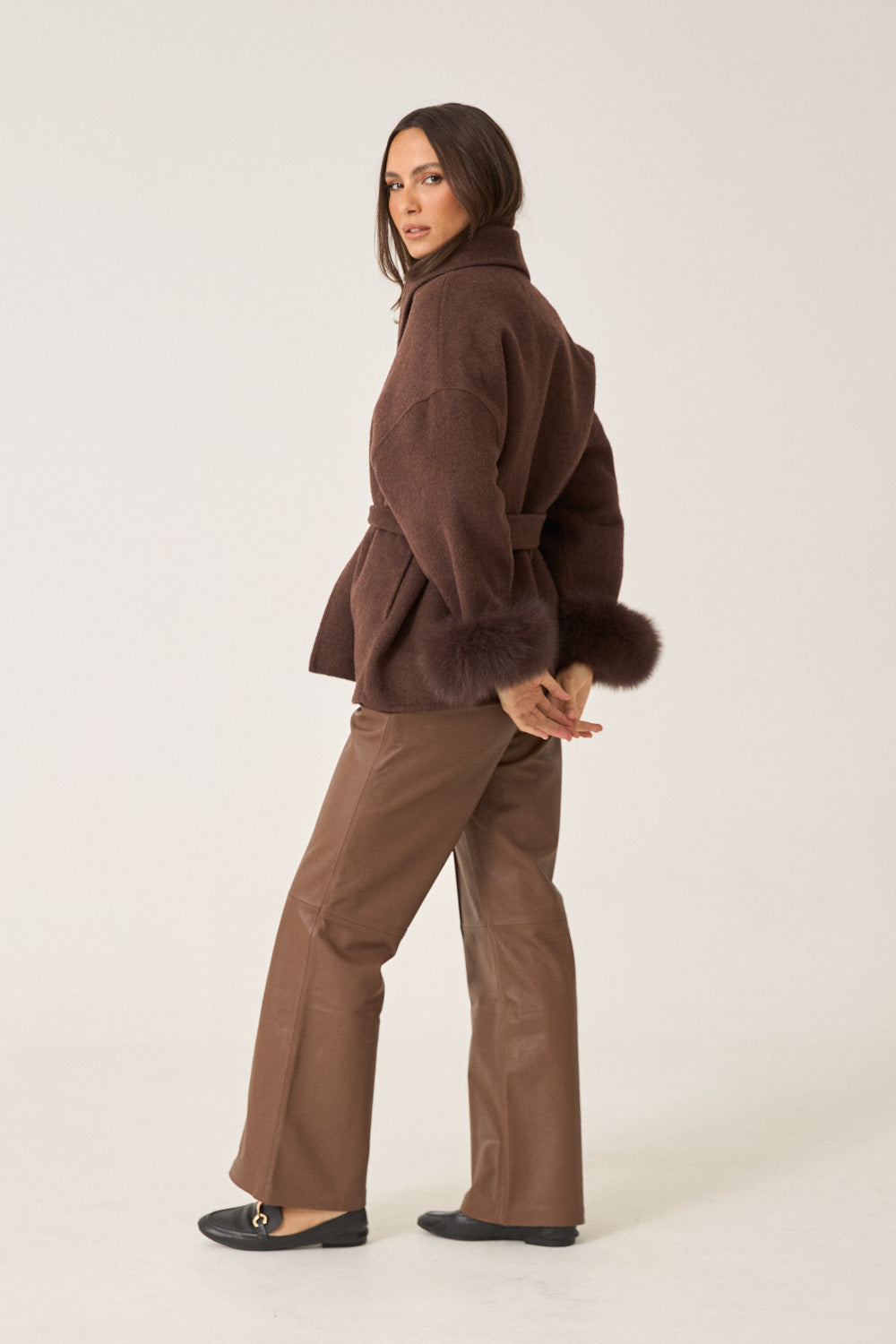 Kurzer Wollmantel mit Fellärmel -  THE LUND ESPRESSO Espresso Brown