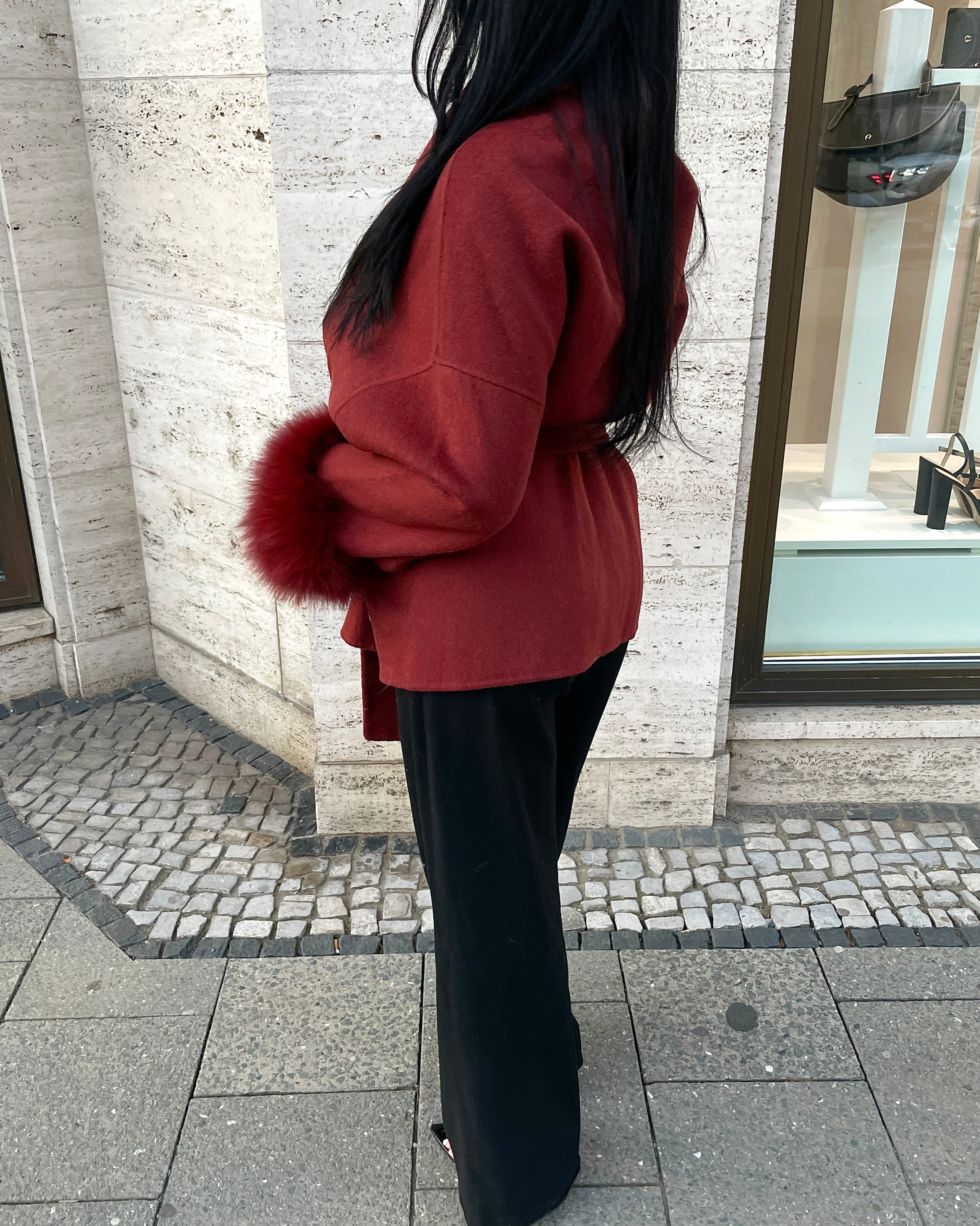 Wollmantel mit Fellbesatz