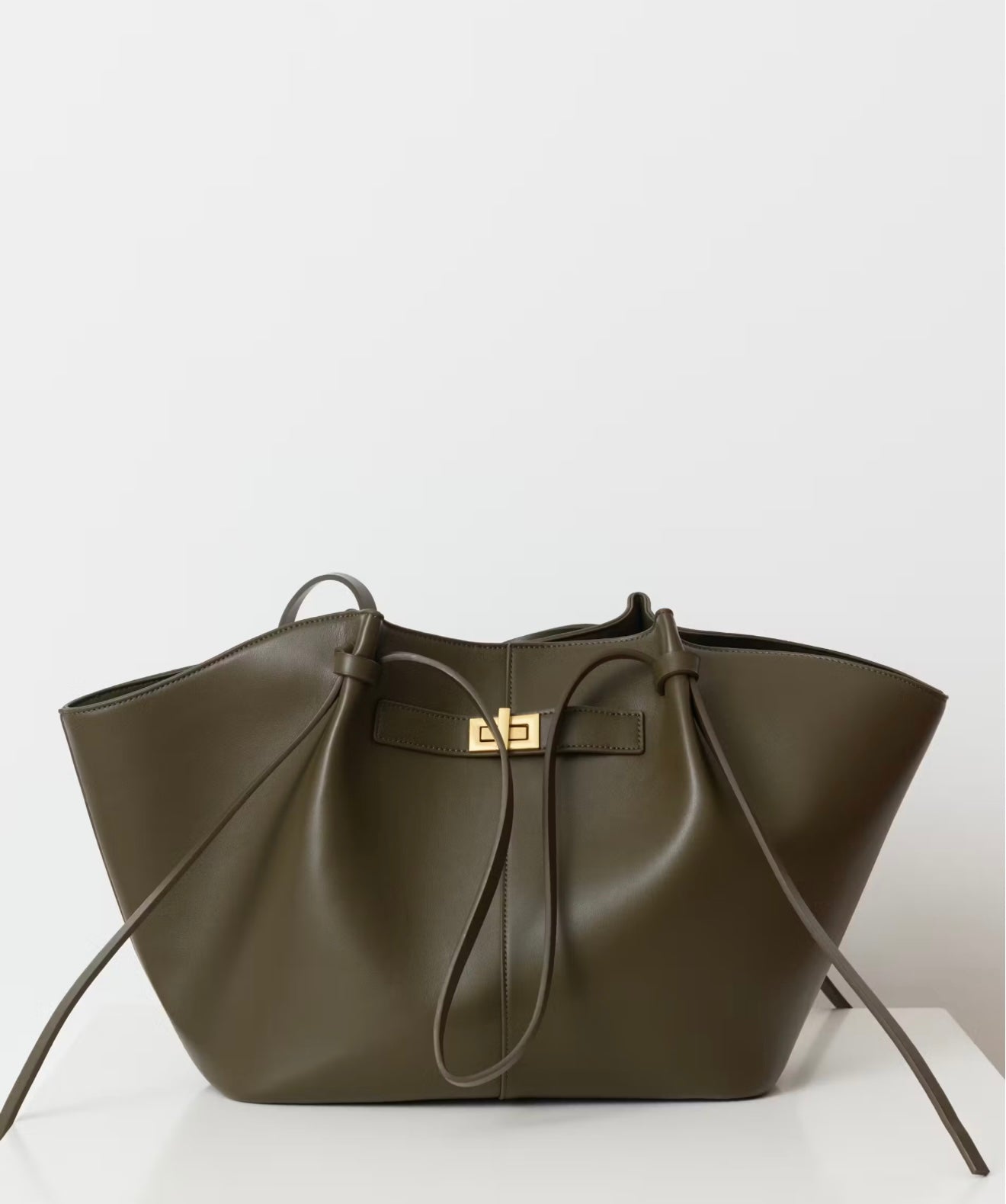 Uni Tasche mit langen Riemen